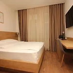 Alexandra Aparthotel 4*