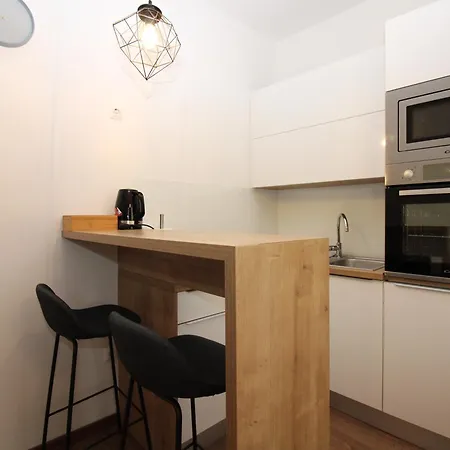 Alexandra Aparthotel