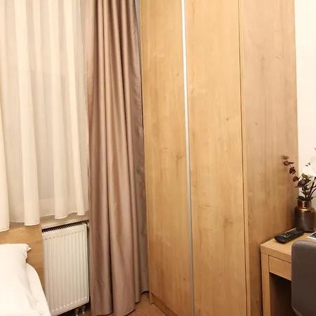 Alexandra Aparthotel