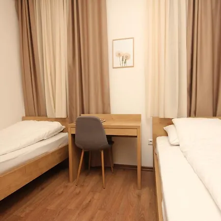 Alexandra Aparthotel 3*