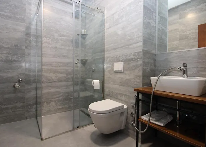 Alexandra Aparthotel